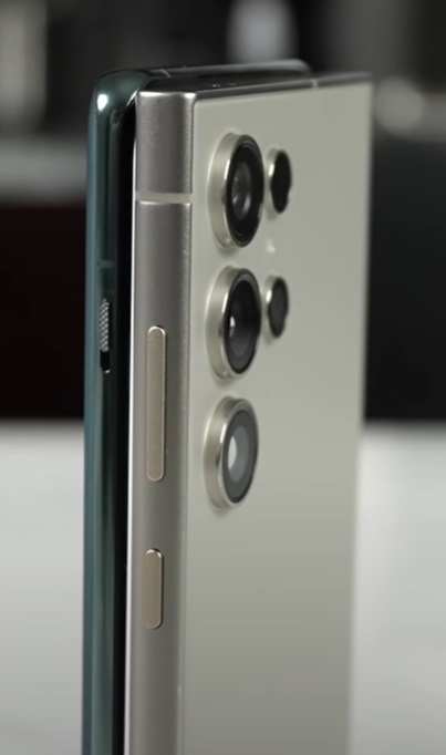 OnePlus 12 vs Galaxy S24 Ultra diseño